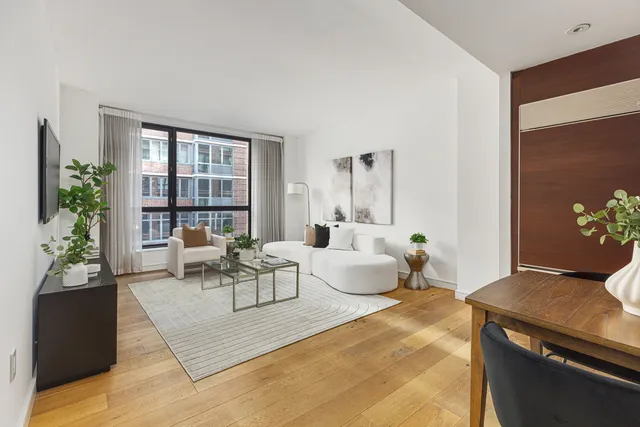 $1,995,000 | 540 West 28th Street, Unit 3B | Chelsea