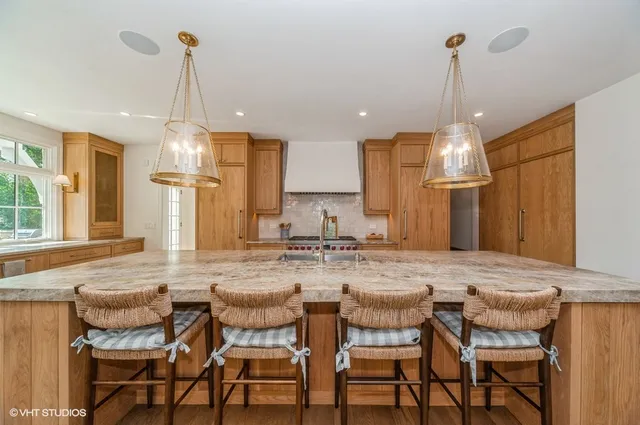 $3,390,000 | 590 Briar Lane, Northfield, IL 60093