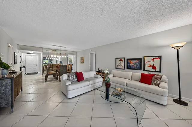 $260,000 | 808 Cypress Boulevard, Unit 203, Pompano Beach, FL 33069