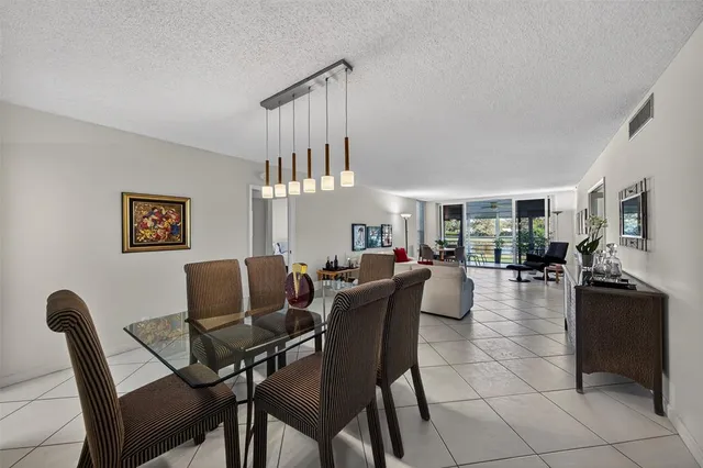 $260,000 | 808 Cypress Boulevard, Unit 203, Pompano Beach, FL 33069