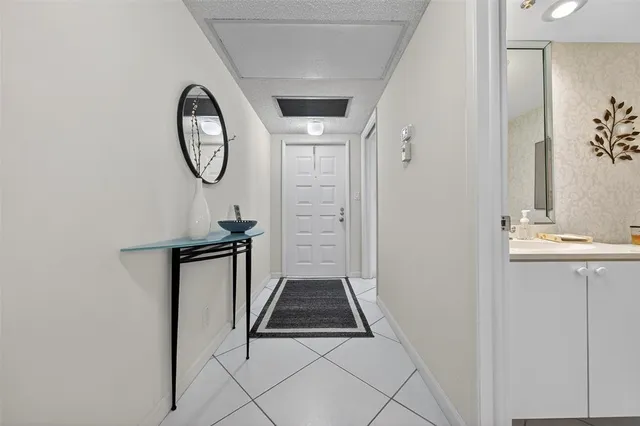 $260,000 | 808 Cypress Boulevard, Unit 203, Pompano Beach, FL 33069