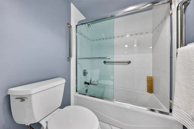 $260,000 | 808 Cypress Boulevard, Unit 203, Pompano Beach, FL 33069