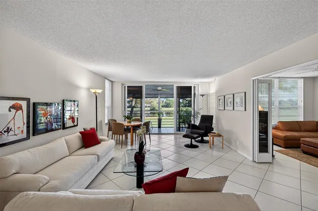 $260,000 | 808 Cypress Boulevard, Unit 203, Pompano Beach, FL 33069