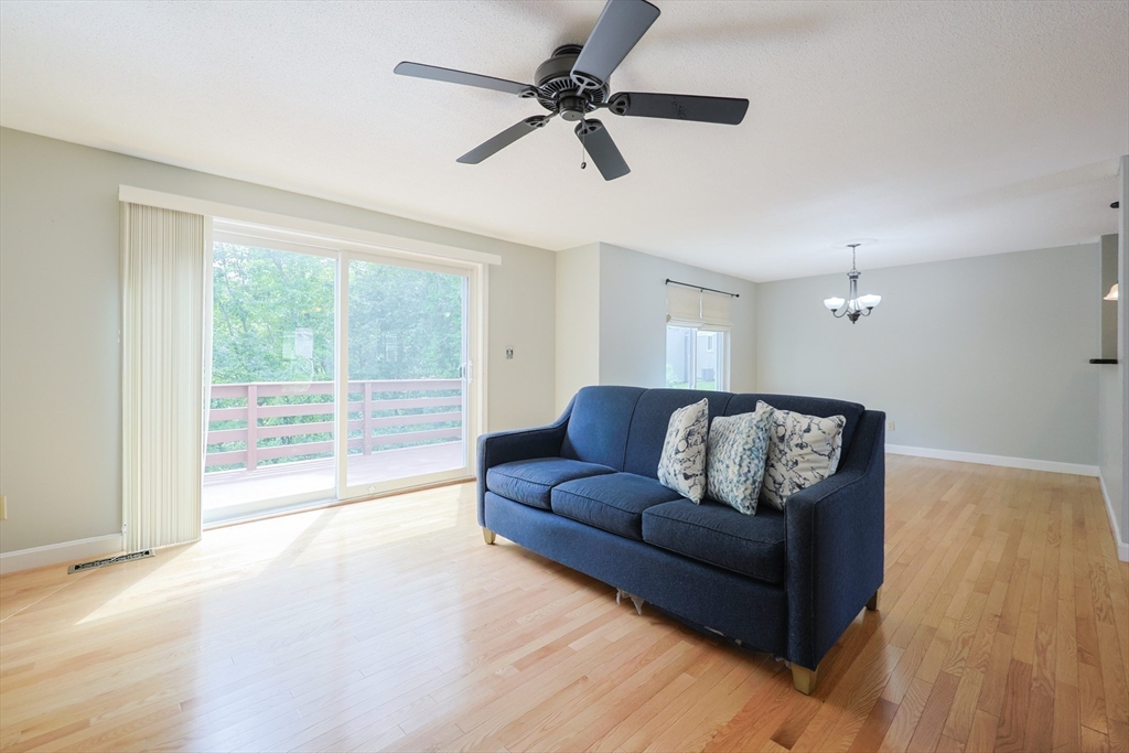 49 Stone Ridge Road, Unit 49 Franklin, MA 02038 - Photo 13 of 33 Gallery Image 13