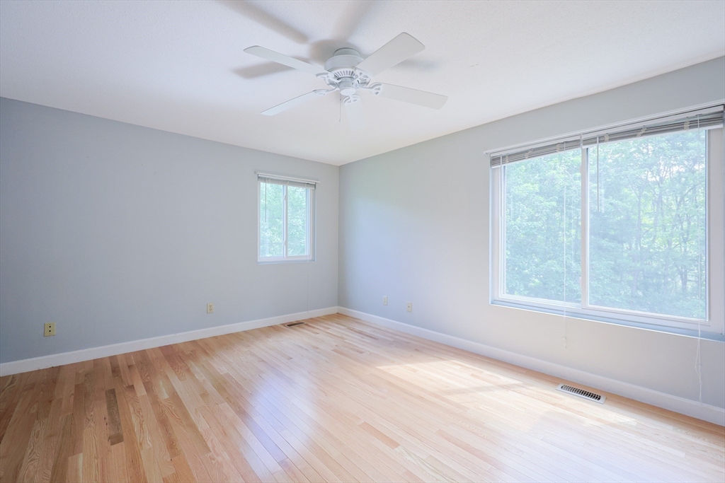 49 Stone Ridge Road, Unit 49 Franklin, MA 02038 - Photo 20 of 33 Gallery Image 20