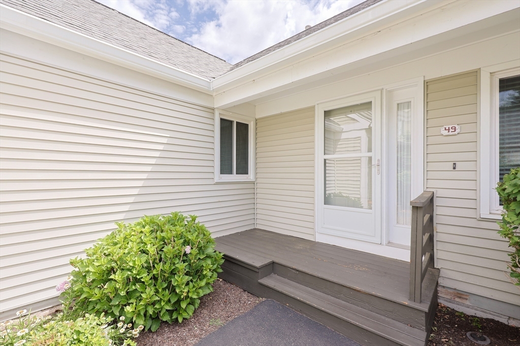 49 Stone Ridge Road, Unit 49 Franklin, MA 02038 - Photo 3 of 33 Gallery Image 3