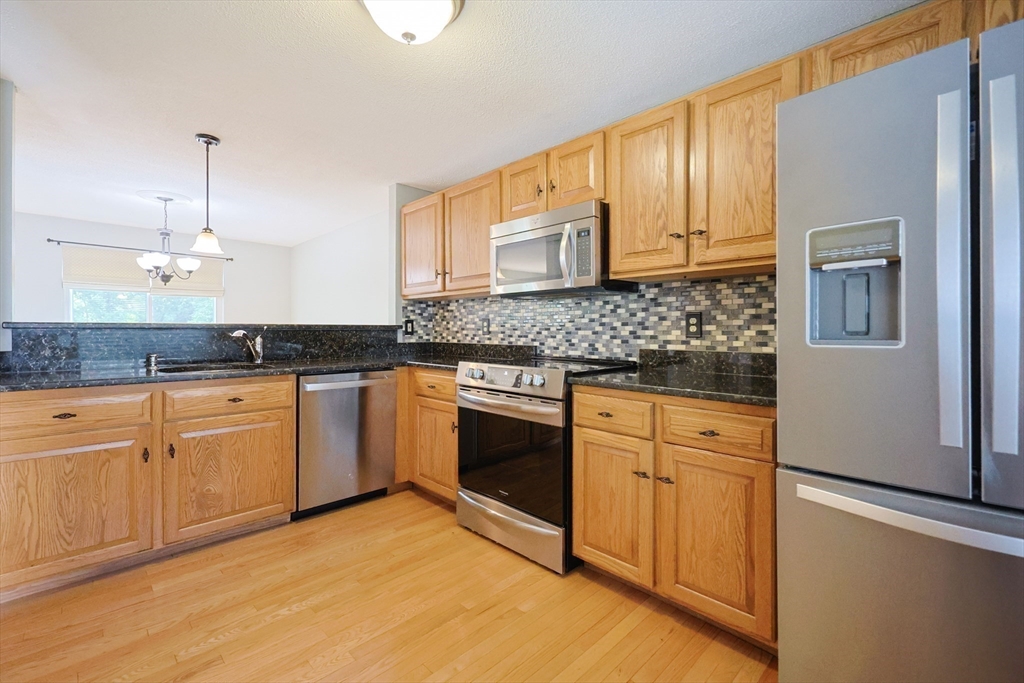 49 Stone Ridge Road, Unit 49 Franklin, MA 02038 - Photo 7 of 33 Gallery Image 7