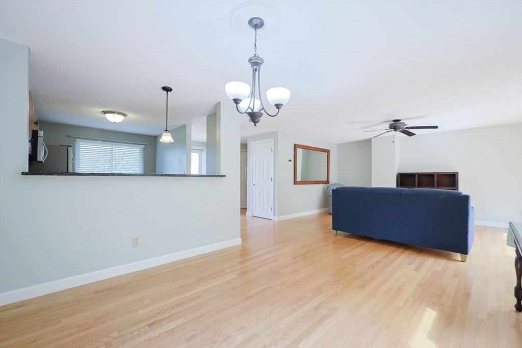 49 Stone Ridge Road, Unit 49 Franklin, MA 02038 - Photo 10 of 33 Gallery Image 10