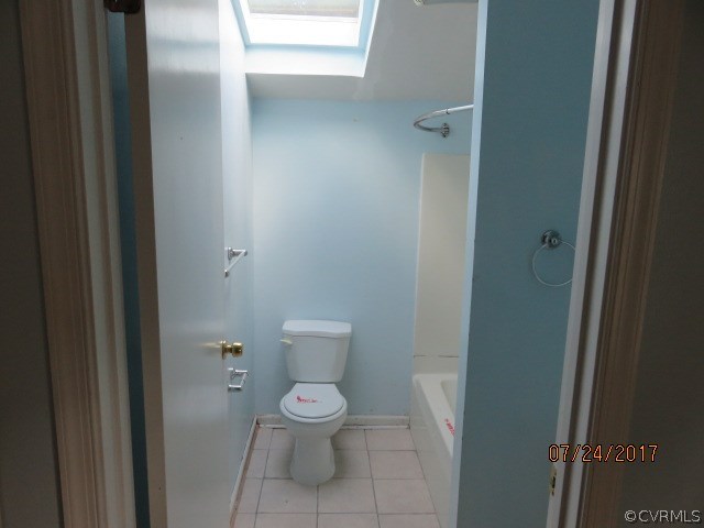 734 Hampton Road Petersburg, VA 23805 - Photo 21 of 34 734 Hampton Rd - Master Bath A