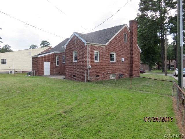 734 Hampton Road Petersburg, VA 23805 - Photo 6 of 34 734 Hampton Rd - Rear Right