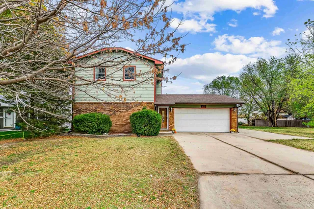 $194,900 | 6312 North Ulysses Street, Park City, KS 67219