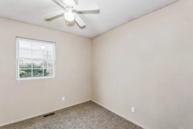 $194,900 | 6312 North Ulysses Street, Park City, KS 67219