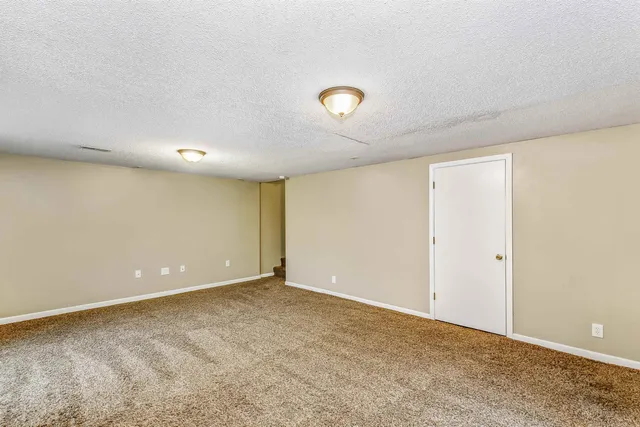 $194,900 | 6312 North Ulysses Street, Park City, KS 67219