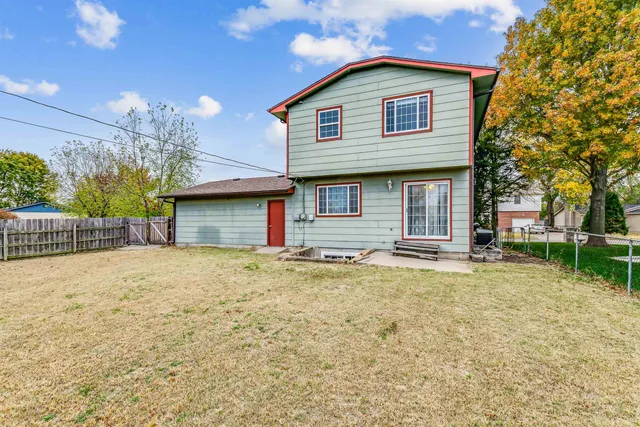 $194,900 | 6312 North Ulysses Street, Park City, KS 67219