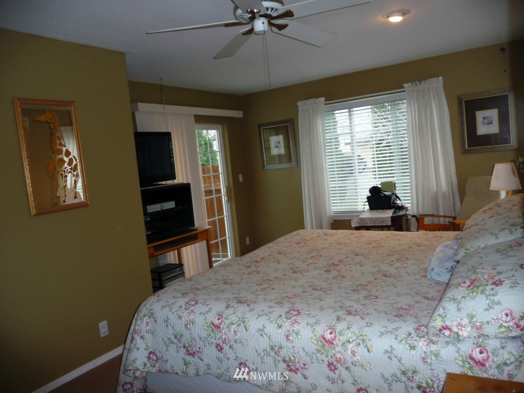 2241 Elgin Road Northeast Moses Lake, WA 98837 - Photo 11 of 15 Gallery Image 11
