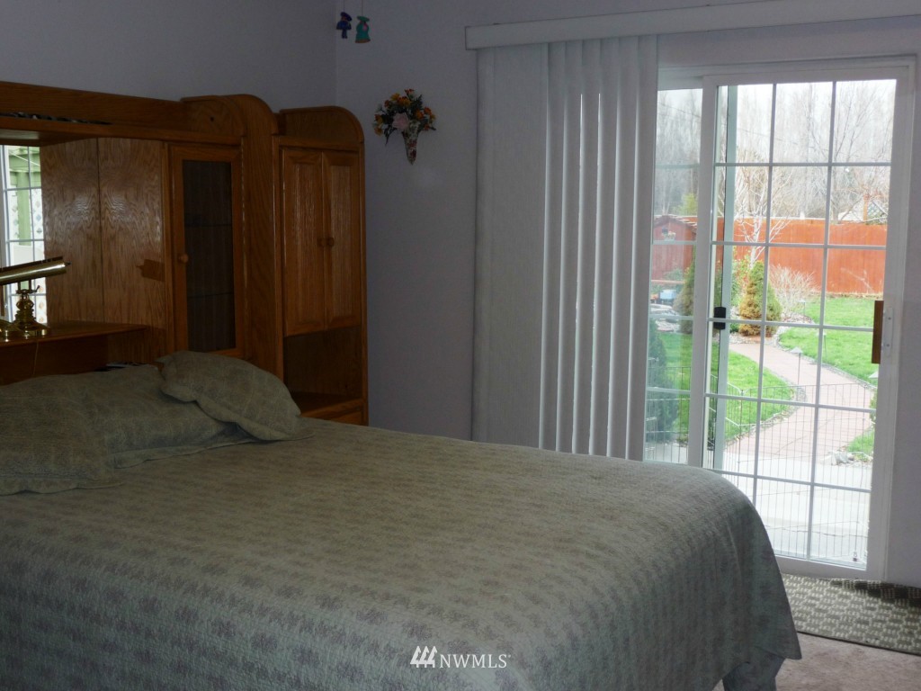 2241 Elgin Road Northeast Moses Lake, WA 98837 - Photo 14 of 15 Gallery Image 14