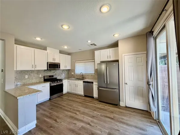 $2,050 | 600 Belsay Castle Court, Las Vegas, NV 89178