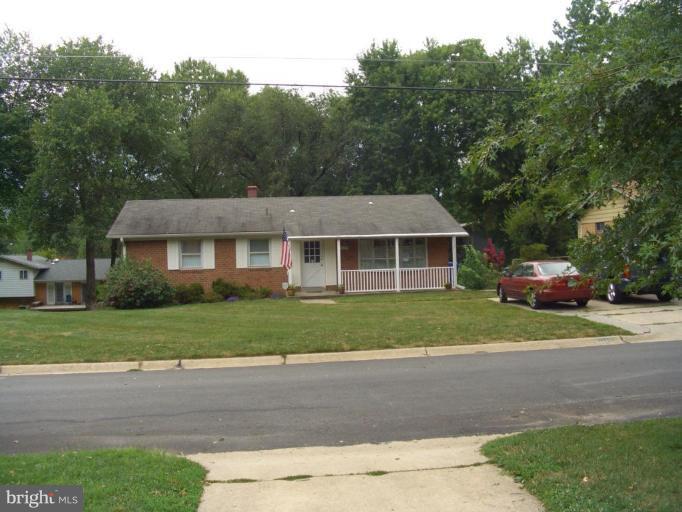 11712 Smoketree Road Potomac, MD 20854 - Photo 1 of 26 Exterior (Main)
