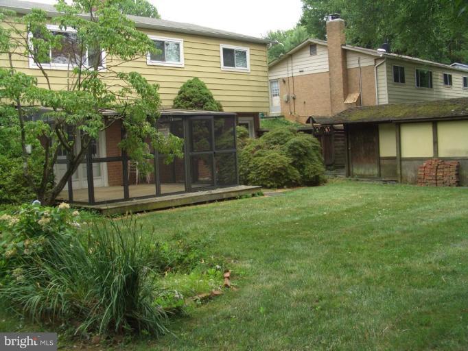 11712 Smoketree Road Potomac, MD 20854 - Photo 6 of 26 rear view