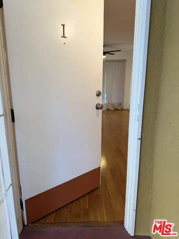 $1,995 | 6013 Carlton Way, Unit 1, Los Angeles, CA 90028