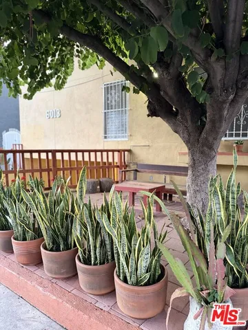 $1,995 | 6013 Carlton Way, Unit 1, Los Angeles, CA 90028