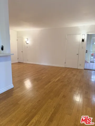 $1,995 | 6013 Carlton Way, Unit 1, Los Angeles, CA 90028