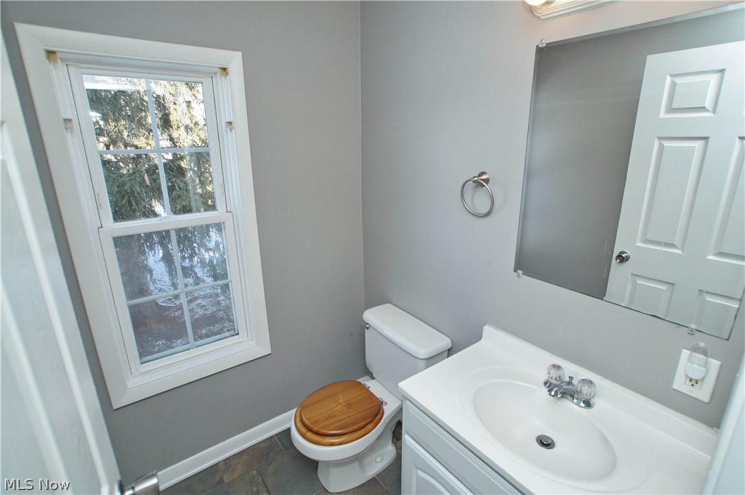 2833 Hubbard Road Madison, OH 44057 - Photo 27 of 31 Gallery Image 27