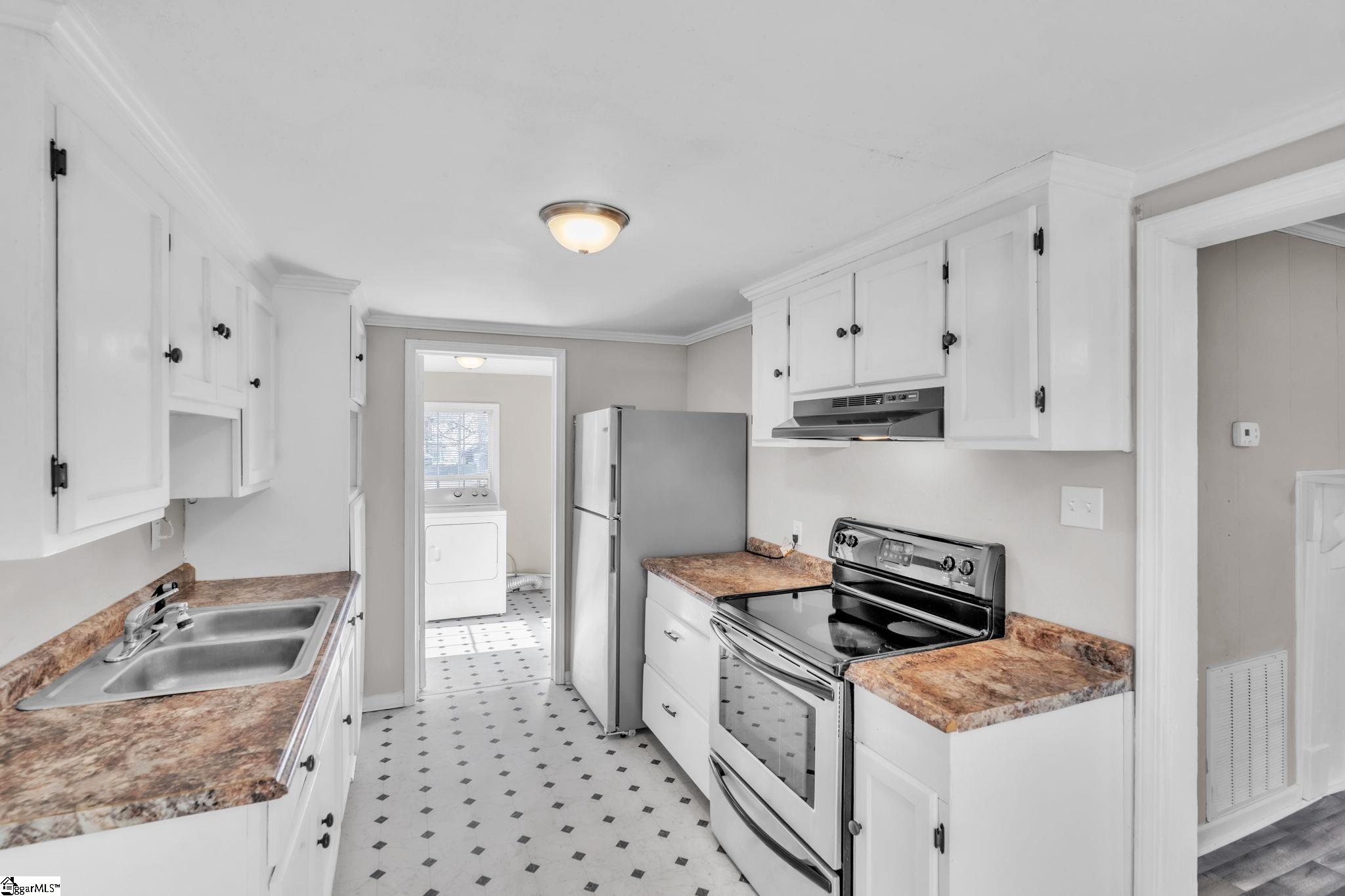 116 Murray Street Pelzer, SC 29669 - Photo 8 of 20