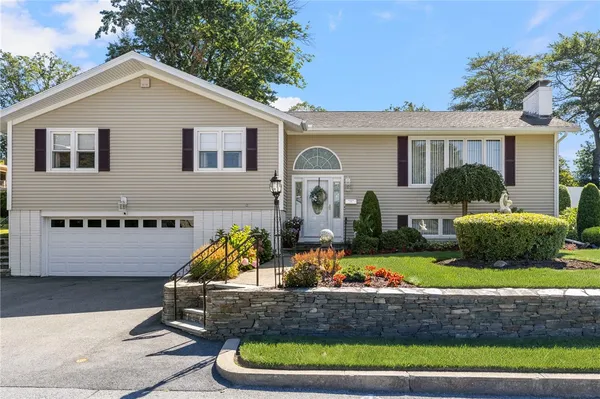 $689,000 | 105 Coldbrook Drive, Cranston, RI 02920