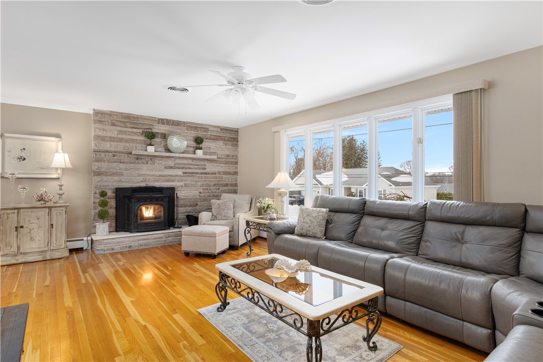 105 Coldbrook Drive Cranston, RI 02920 - Photo 11 of 33