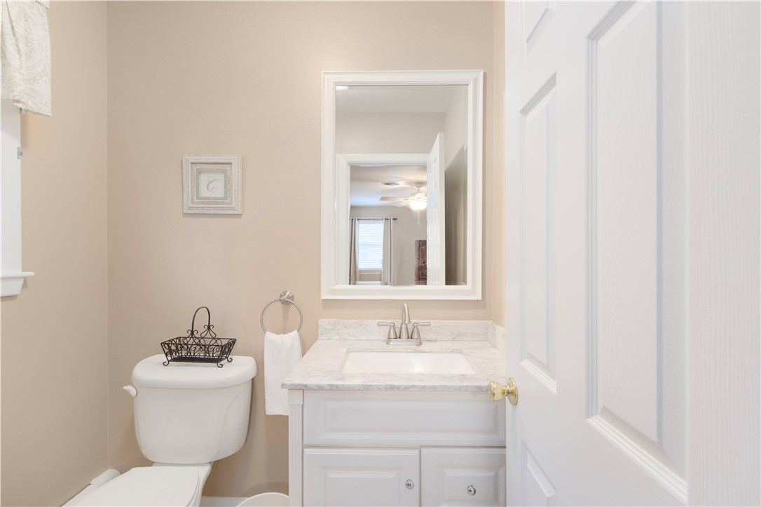 105 Coldbrook Drive Cranston, RI 02920 - Photo 15 of 33