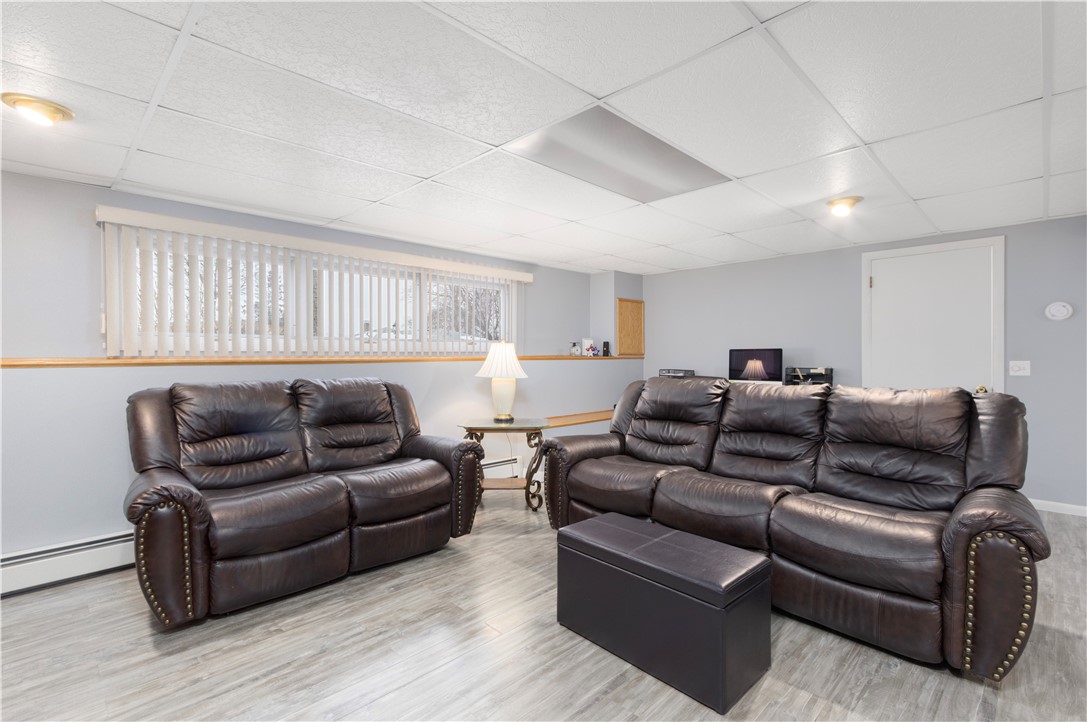 105 Coldbrook Drive Cranston, RI 02920 - Photo 22 of 33