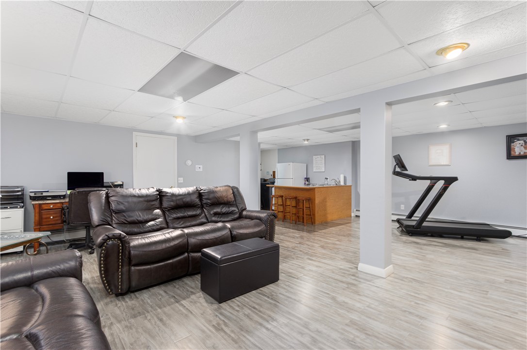 105 Coldbrook Drive Cranston, RI 02920 - Photo 24 of 33