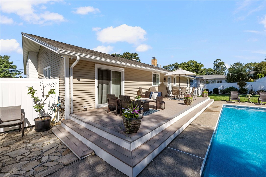105 Coldbrook Drive Cranston, RI 02920 - Photo 28 of 33