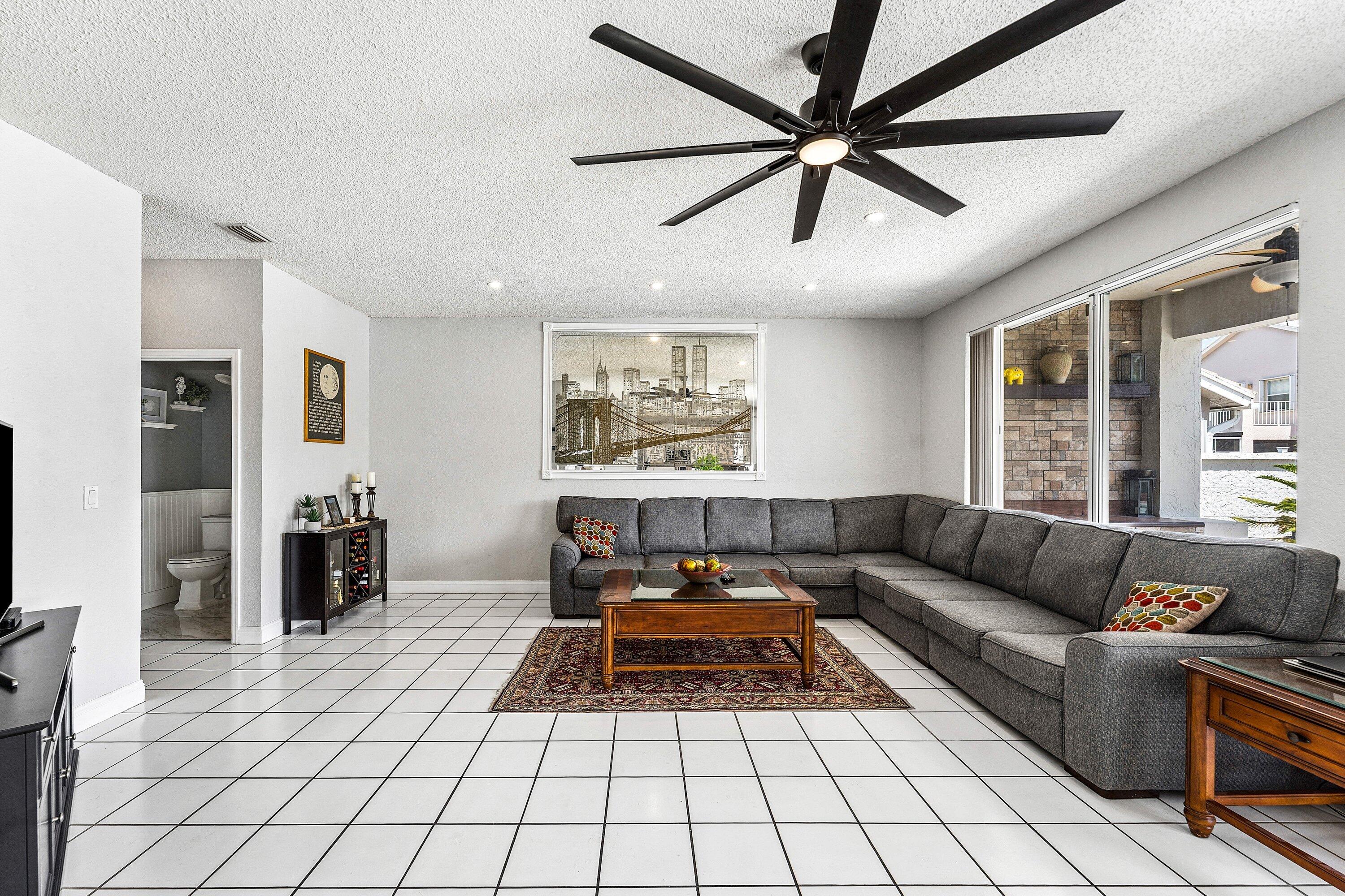 18250 Blue Lake Way Boca Raton, FL 33498 - Photo 11 of 50 Family room