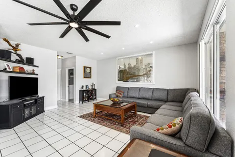 $759,900 | 18250 Blue Lake Way, Boca Raton, FL 33498