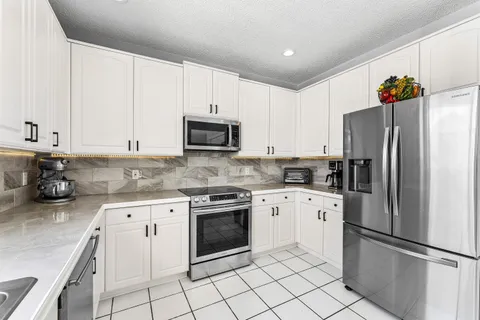 $759,900 | 18250 Blue Lake Way, Boca Raton, FL 33498