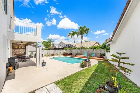 $759,900 | 18250 Blue Lake Way, Boca Raton, FL 33498