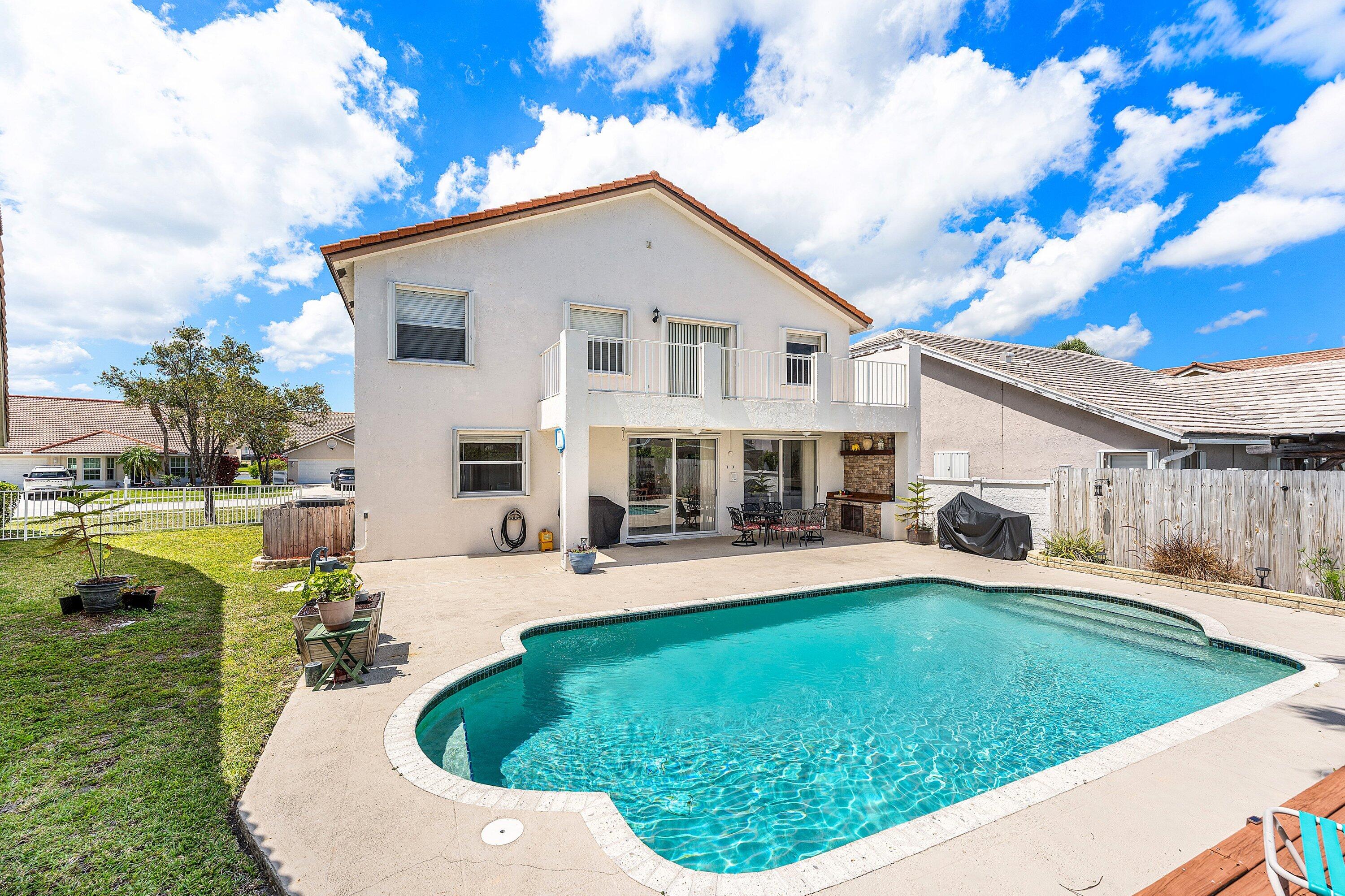 18250 Blue Lake Way Boca Raton, FL 33498 - Photo 40 of 50 Pool