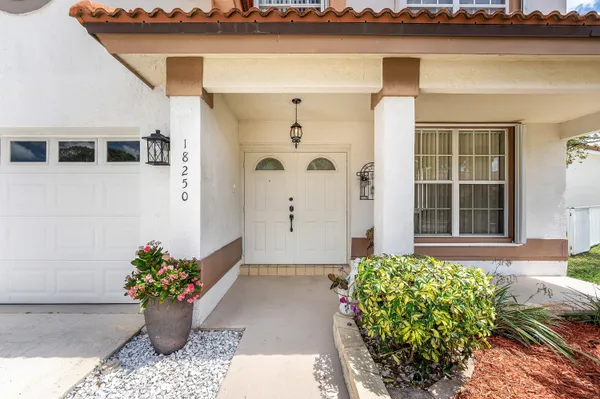$784,900 | 18250 Blue Lake Way, Boca Raton, FL 33498