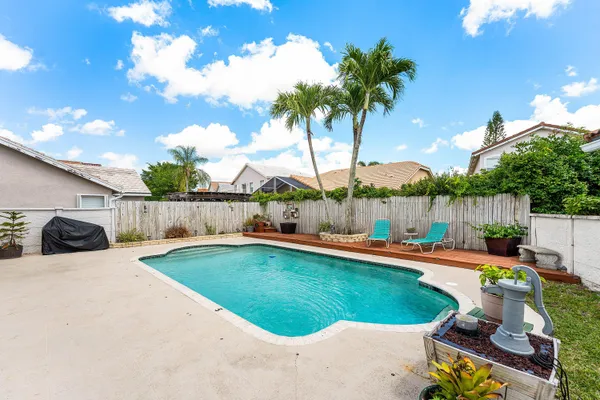 $784,900 | 18250 Blue Lake Way, Boca Raton, FL 33498