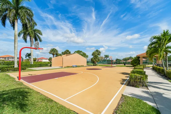 $784,900 | 18250 Blue Lake Way, Boca Raton, FL 33498