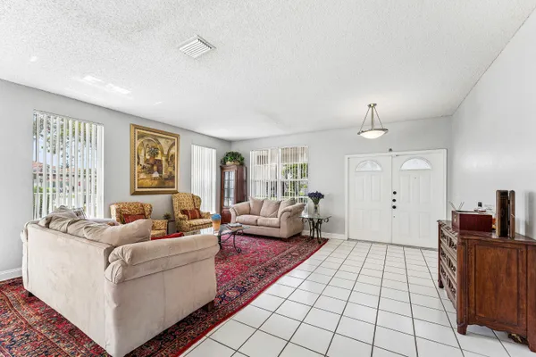 $784,900 | 18250 Blue Lake Way, Boca Raton, FL 33498