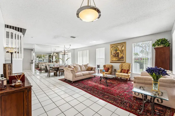 $784,900 | 18250 Blue Lake Way, Boca Raton, FL 33498