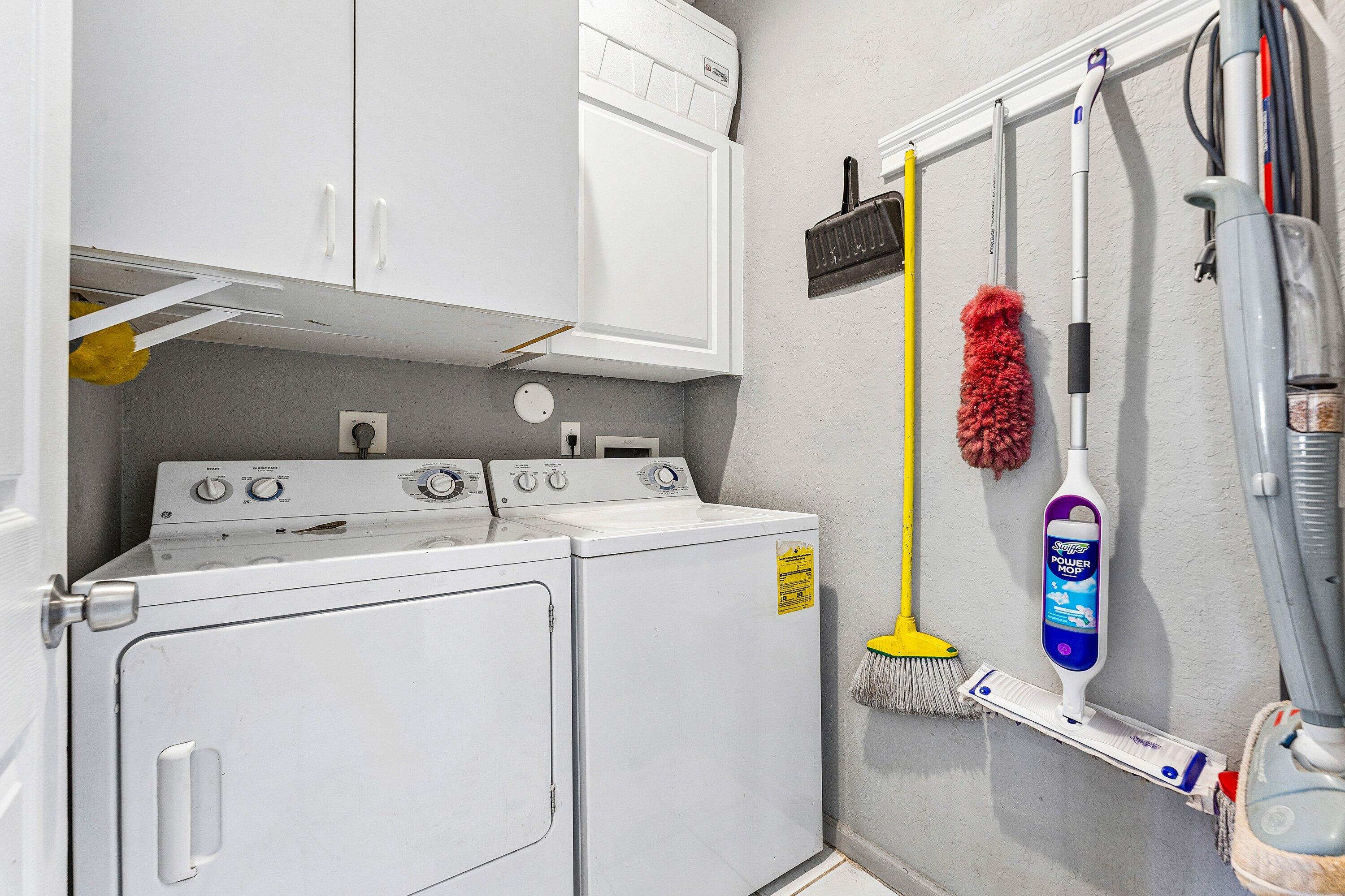 18250 Blue Lake Way Boca Raton, FL 33498 - Photo 9 of 50 Laundry room