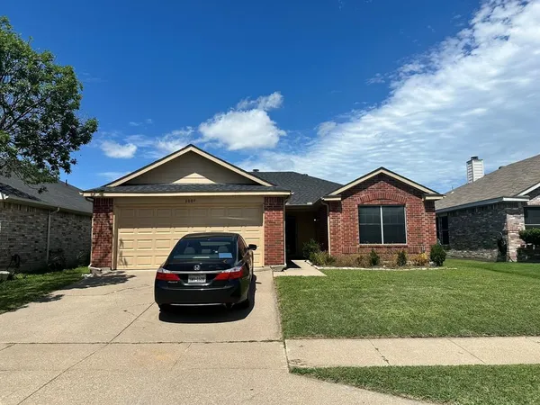 $2,195 | 6809 Bear Hollow Court, Watauga, TX 76137