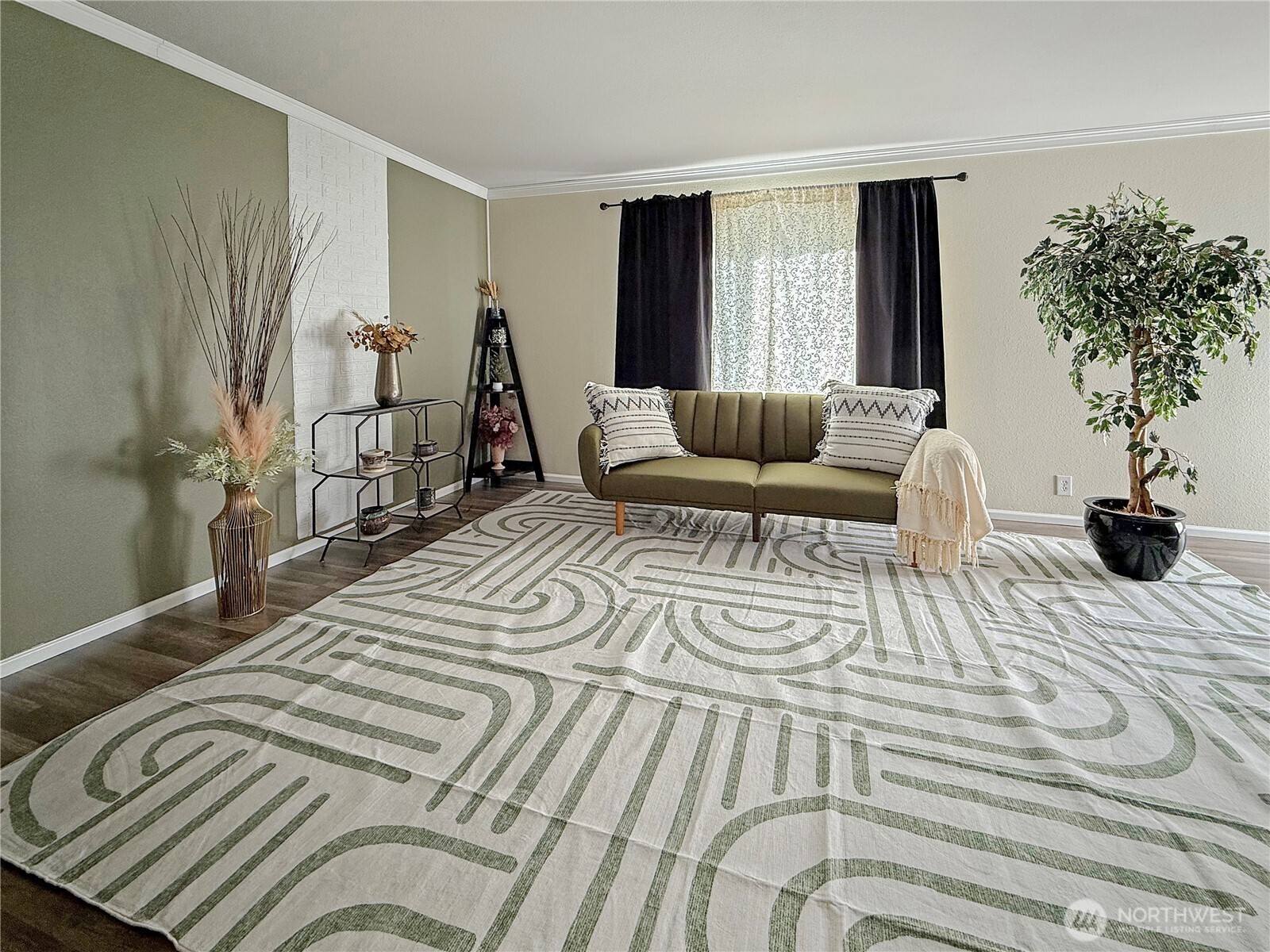 6236 Azure Way Maple Falls, WA 98266 - Photo 2 of 14 a bedroom with a large bed and a window