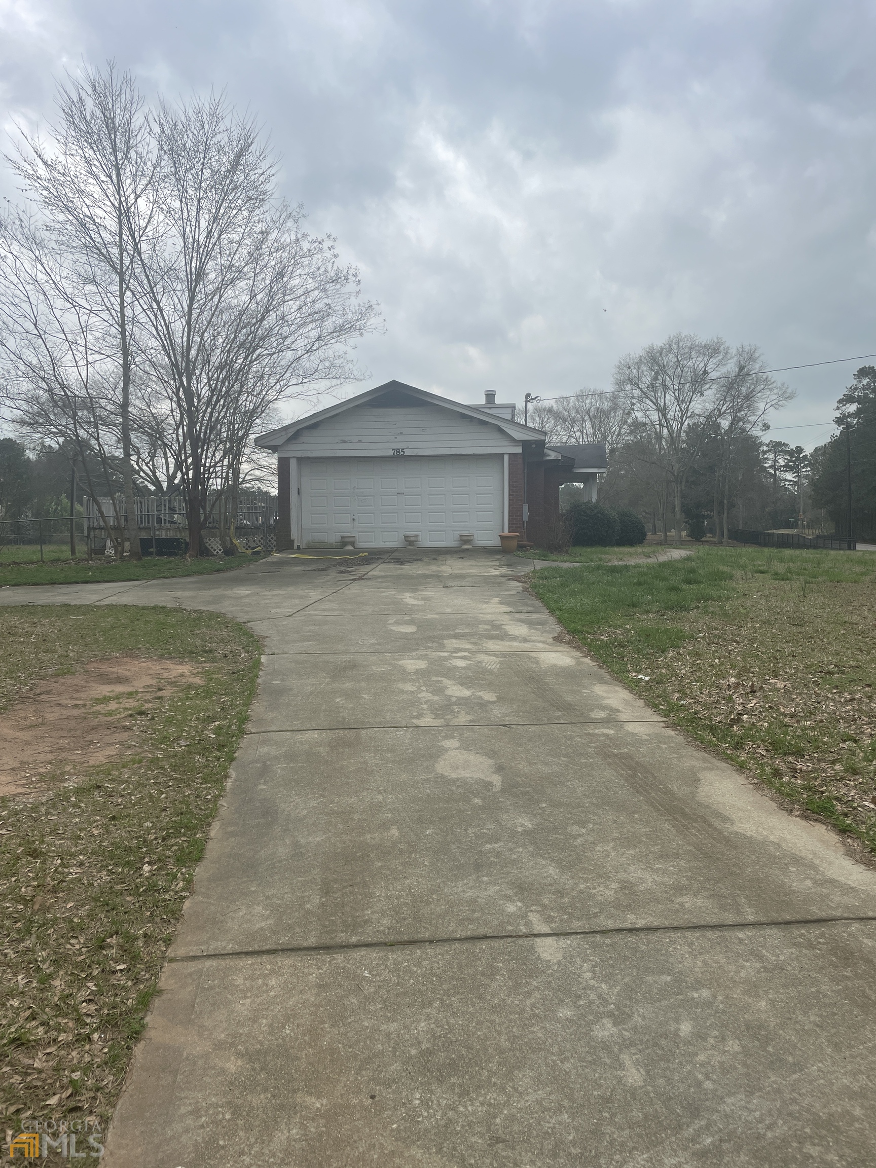 785 McCullough Road Stockbridge, GA 30281 - Photo 1 of 1 a view of a yard in front of a house