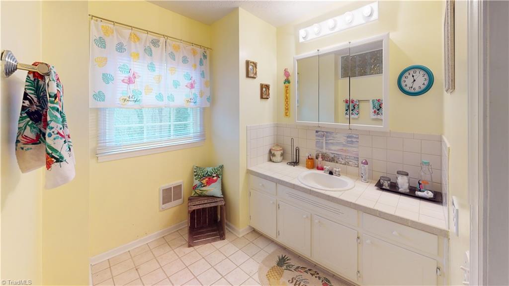 163 Miller Road Mount Airy, NC 27030 - Photo 11 of 15 Gallery Image 11