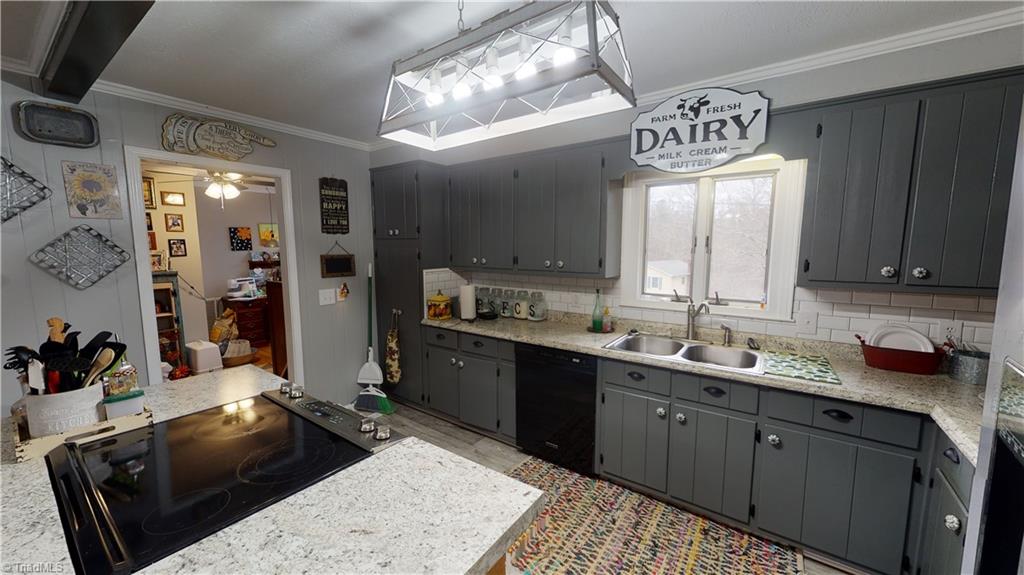 163 Miller Road Mount Airy, NC 27030 - Photo 4 of 15 Gallery Image 4